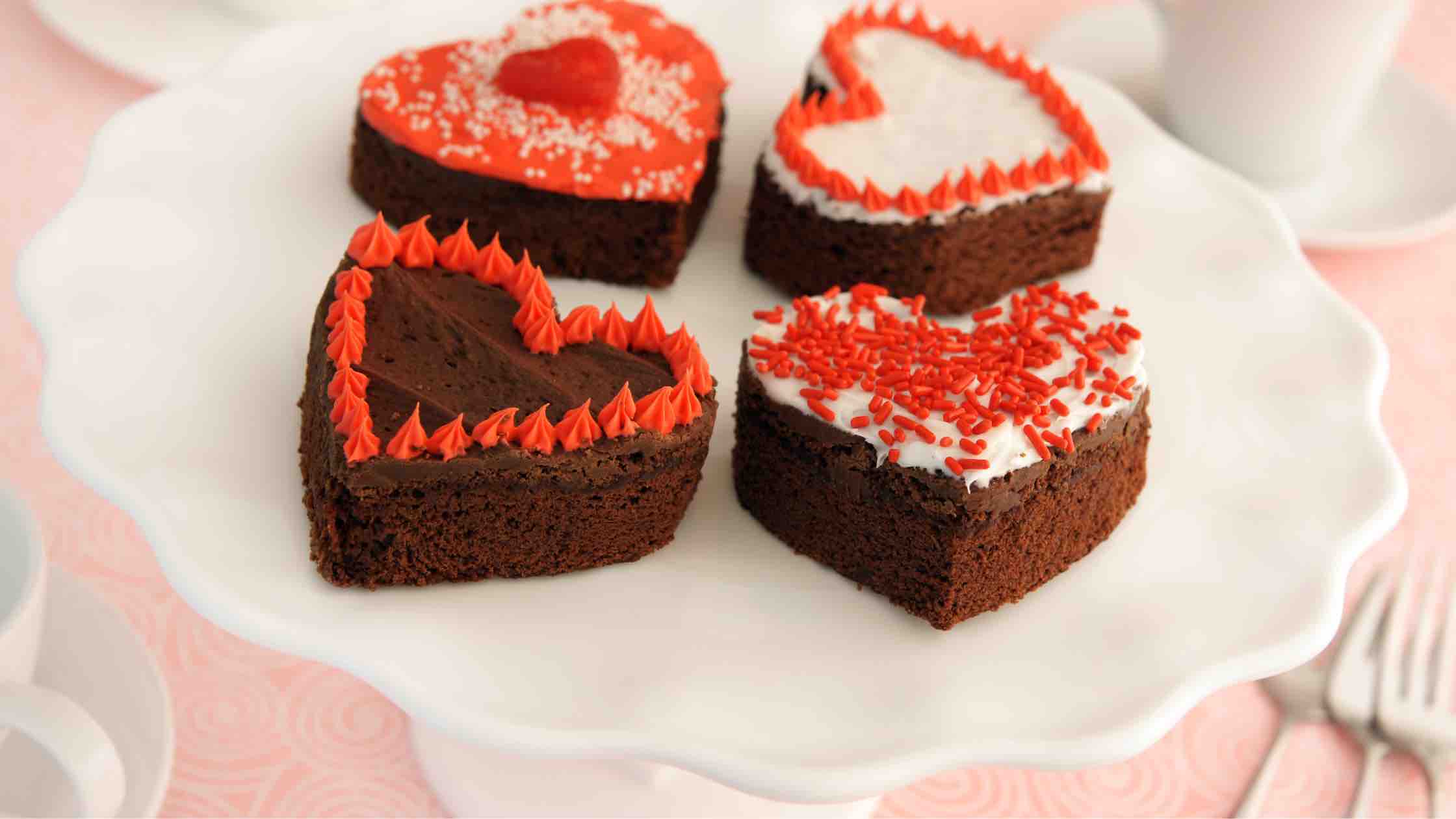 heart shaped cakes 
