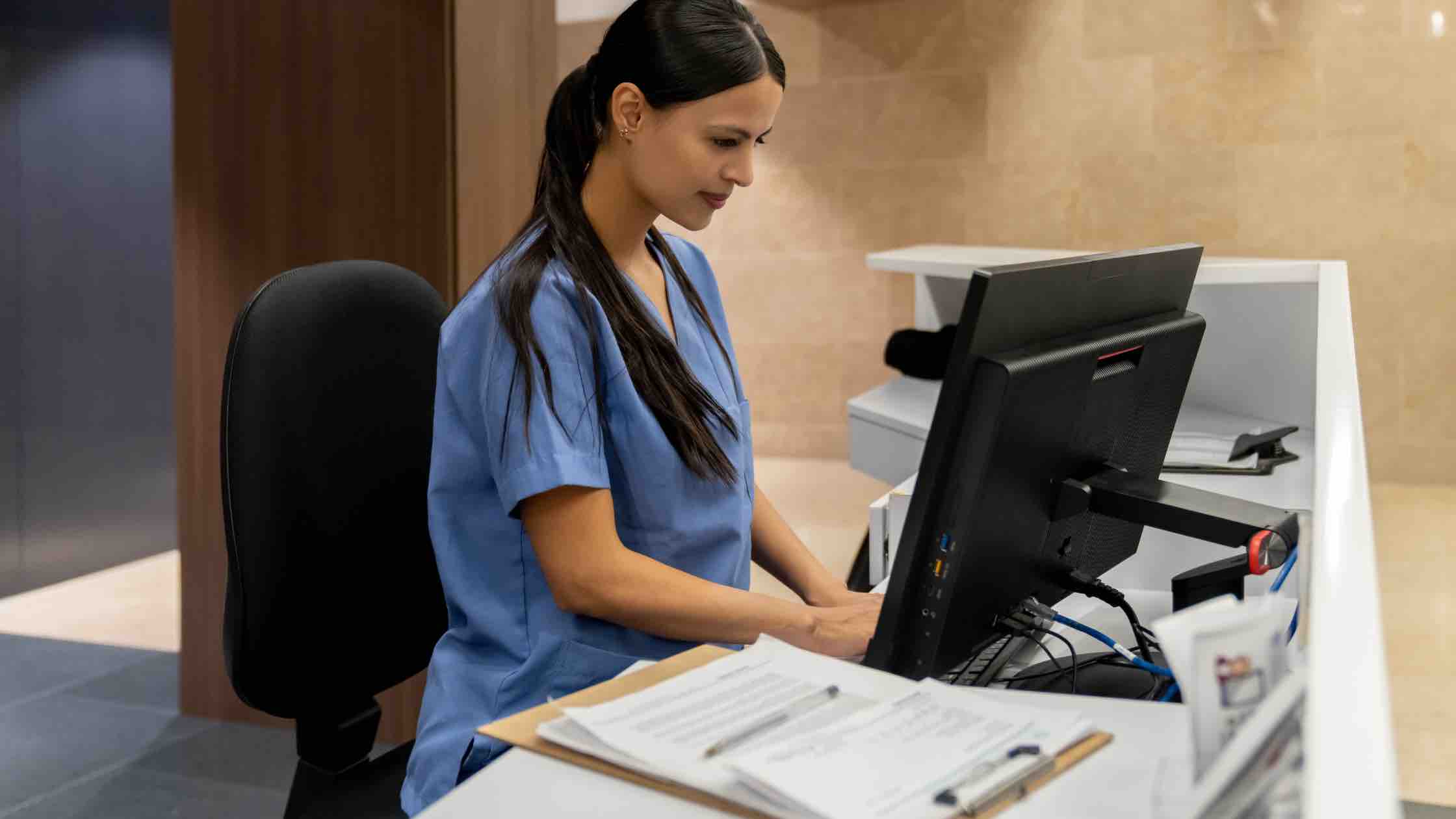 nurse on computer 